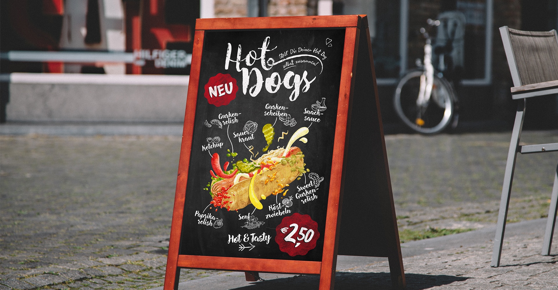 Mockups von möglichen Zusammenstellungen für die HotDogs. Werbeschild ist im neuen Corporate Design Look für die Foodkette Happy Donazz